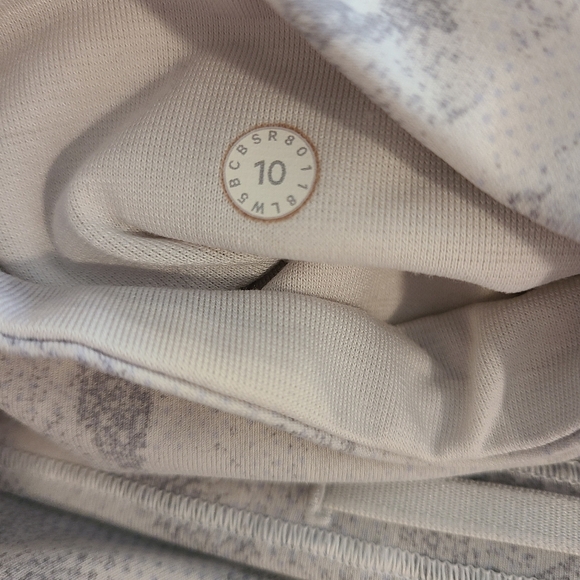 Lululemon Train Times 7/8 pant 25" Jasmine White Multi Leggings - Picture 9 of 9